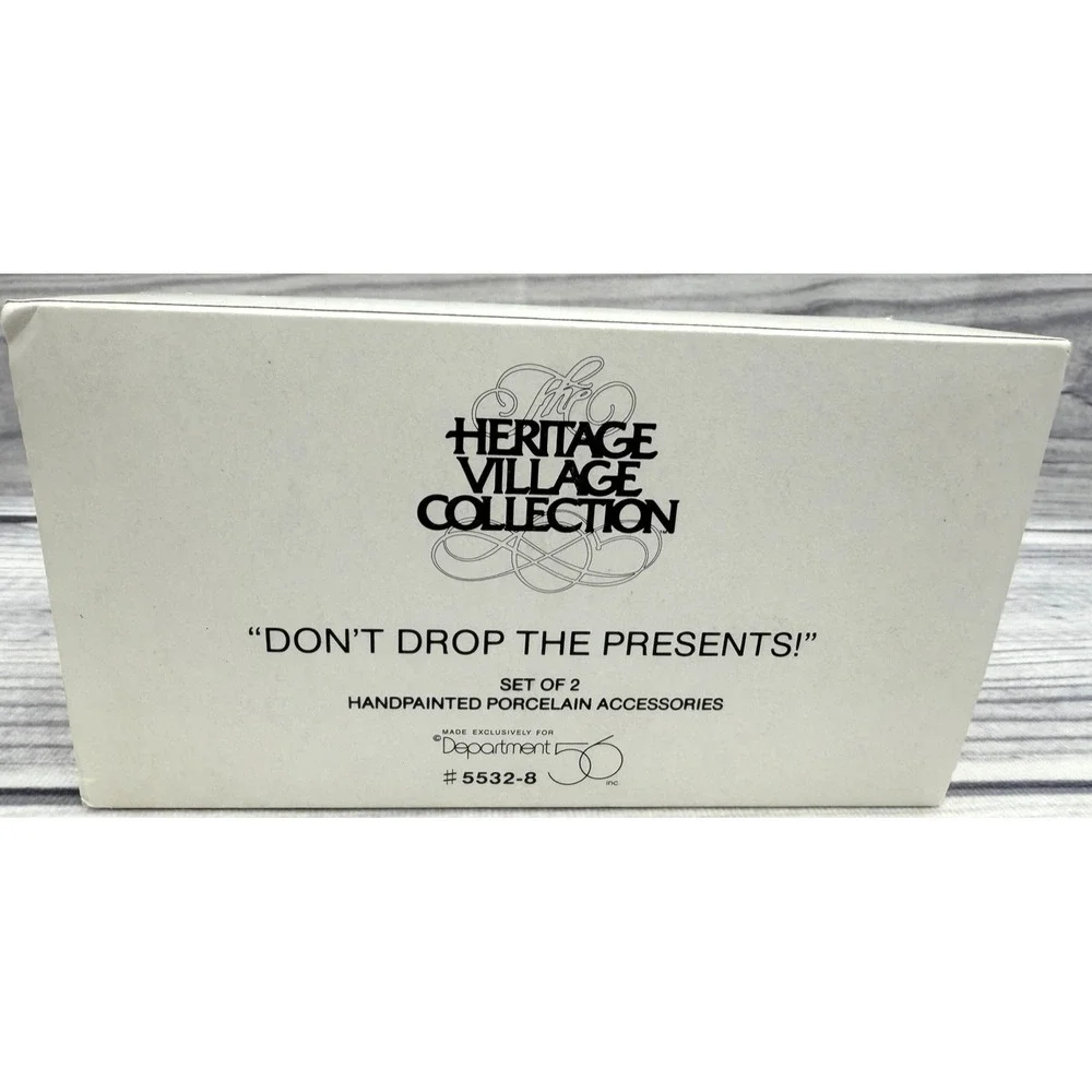 DEPT 56 HERITAGE VILLAGE COLLECTION DON'T DROP THE PRESENTS - SET OF 2 - RETIRED